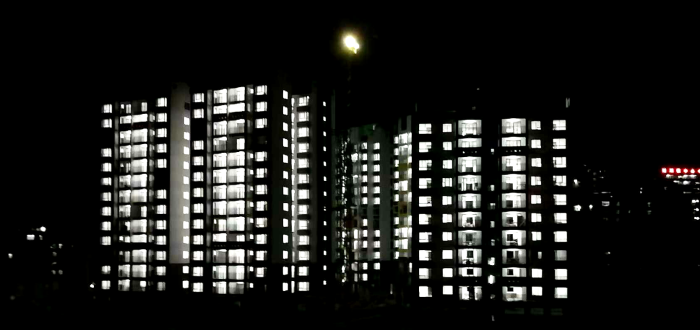 东兰县移民安设幼区(EPC)项目夜景。李乐 摄.png