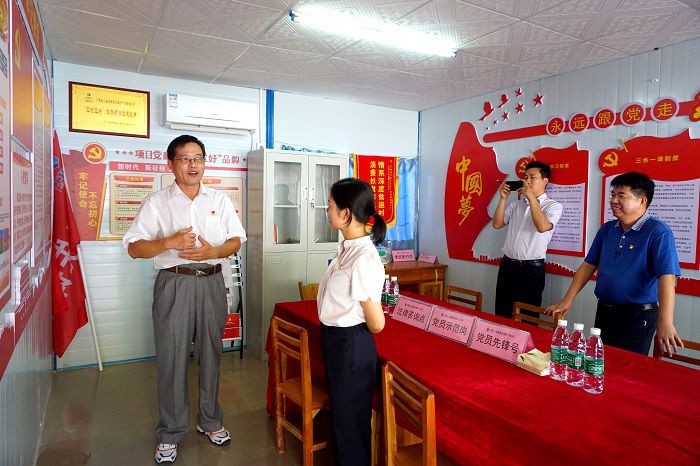 （备。┎榭吹持Р炕疃。谢微旋 摄.JPG