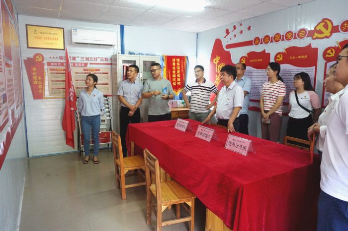 47观摩现场。谢微旋 摄.jpg