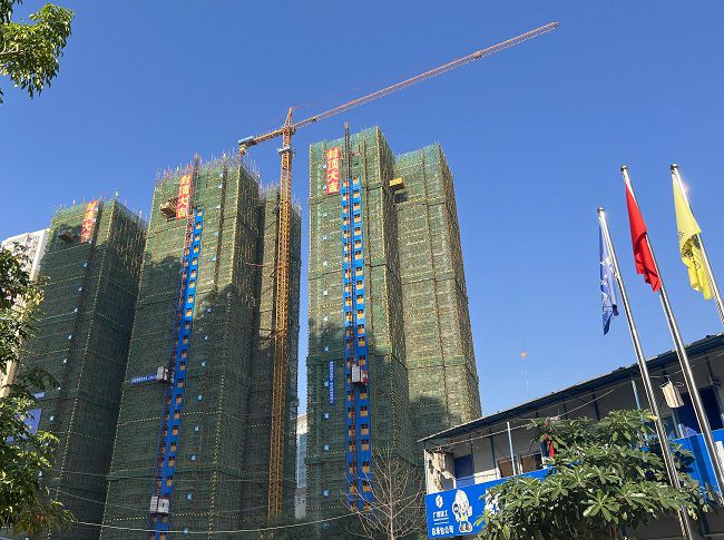 封顶主体现场。王家斌 摄（建图）.jpg