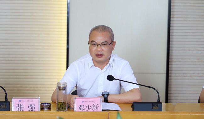 邓少新讲话。 郑诗宝 摄（建）.jpg