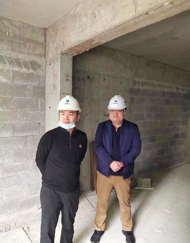 查抄现场；平鹗 摄（建图）.jpg