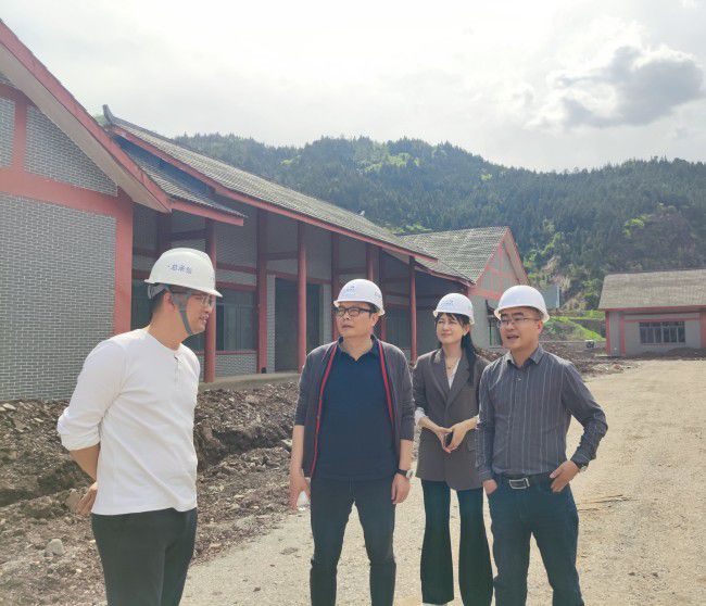 查抄现场。班华朋 摄（建图）.jpg