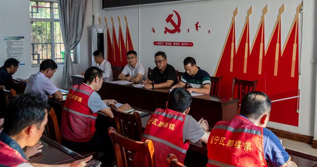 座谈会现场。郭奎君摄（建图）.jpg