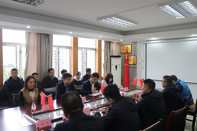 岑廷义宣贯人事任免决定。杨明皓 摄（建图）.jpg