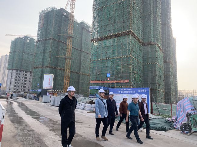 查抄现场。罗庆博 摄（建图）.jpg