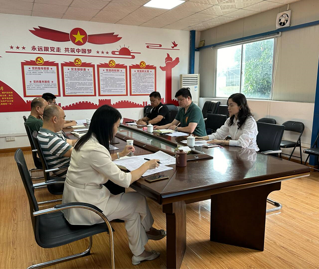 调研会现场。王莹摄（建图）.png