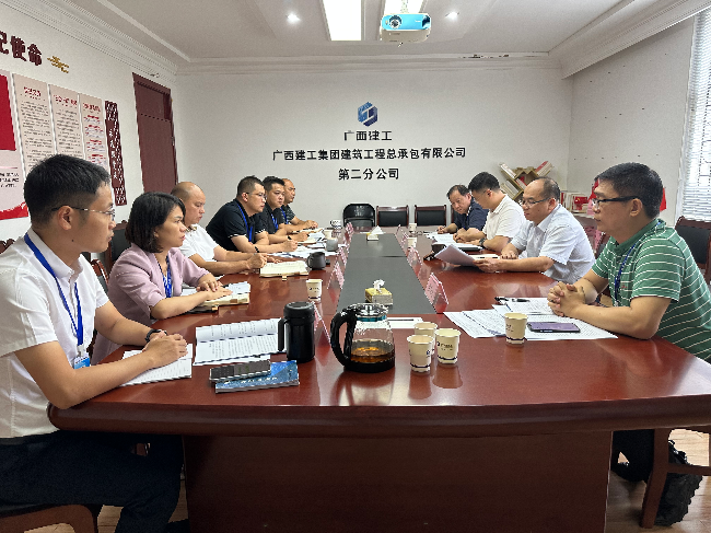 调研会现场。王莹摄（建图）.png